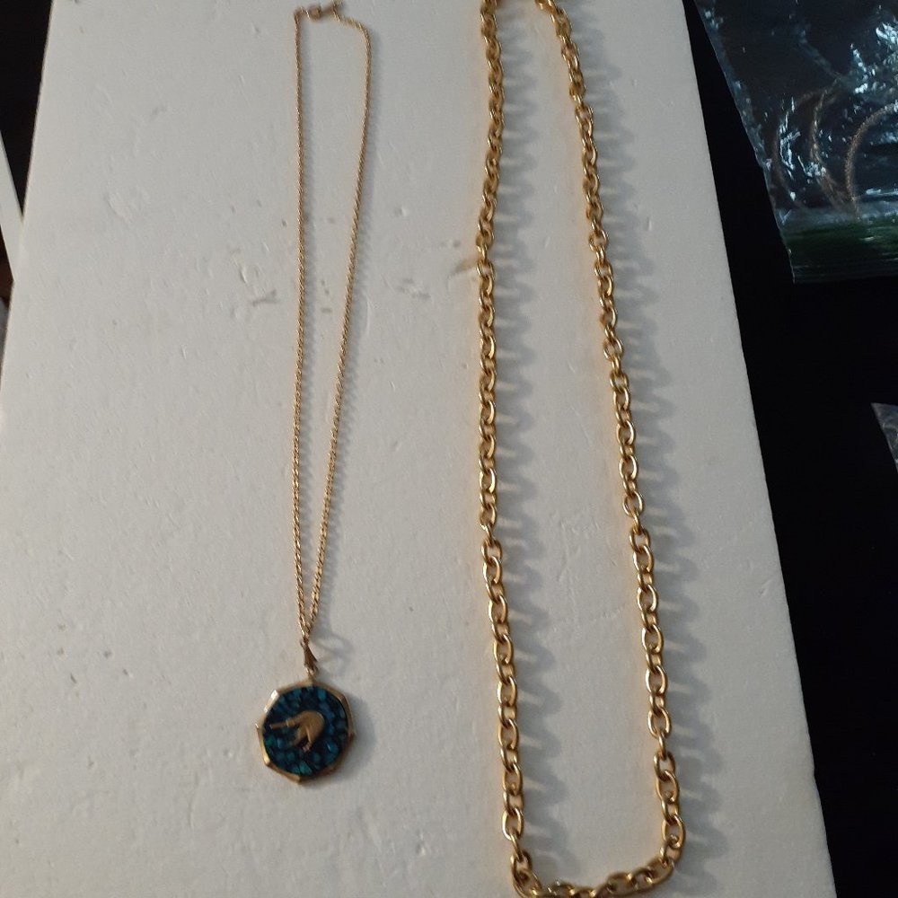 Set of Necklaces - Picture 1 of 6